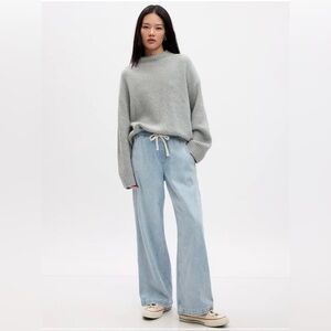 NWT High Rise Wide-Leg Pull-On Jeans with Drawstring Gap Factory XS Light Wash